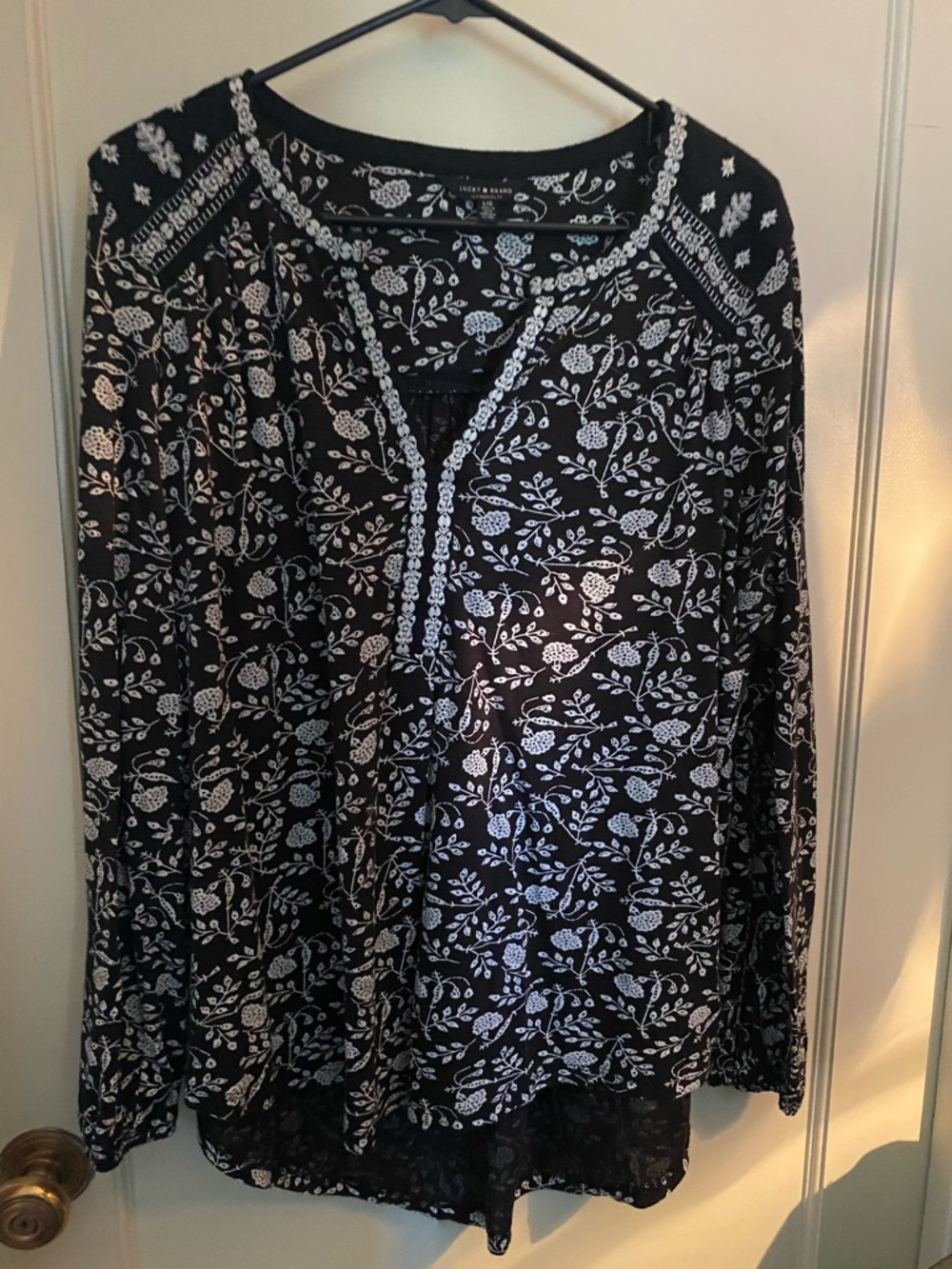 Lucky Brand Black and White Floral V-Neck Tunic